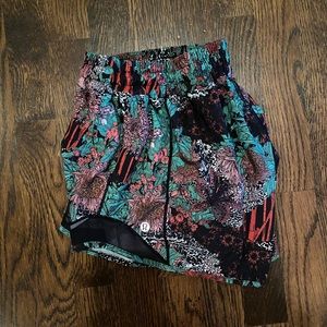 Hotty Hot shorts. Size 6, 4” inseam.